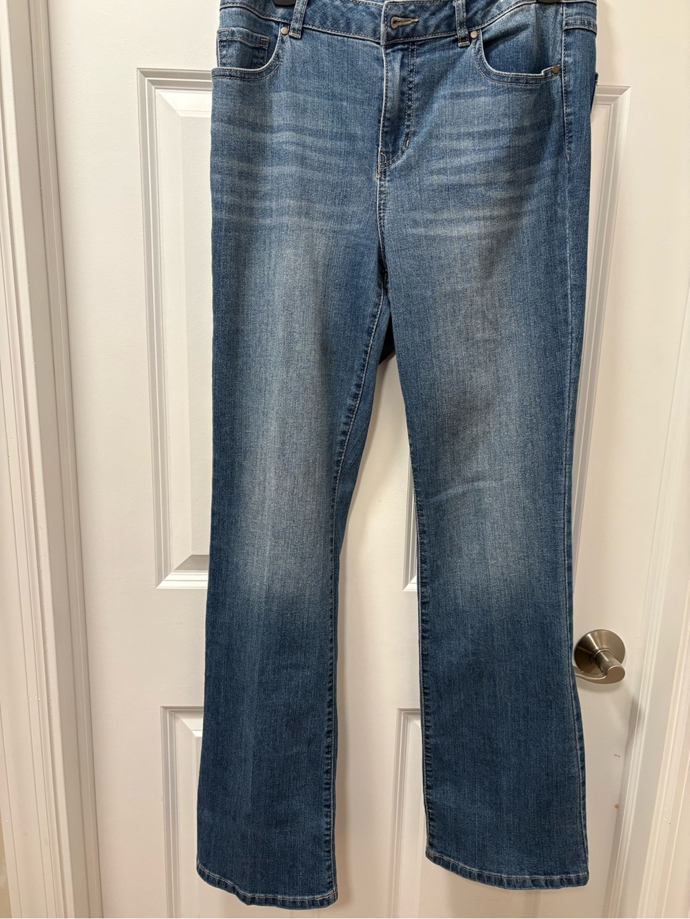 d. jeans Medium Blue Fade Bootcut Jeans Excellent Condition